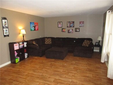 3005 Flintwood Dr, Columbus, IN 47203 - photo 5