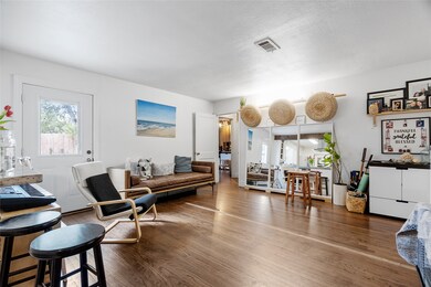 45 Farrell St, Houston, TX 77022 - photo 7