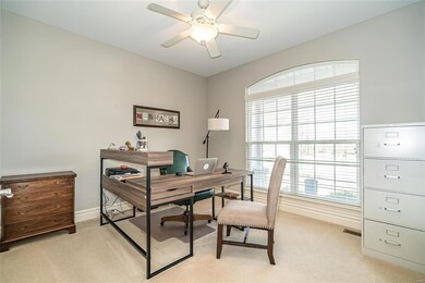 Main Floor office could also be a bedroom or sitti