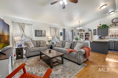 1567 Dana St, Twin Falls, ID 83301 - photo 2