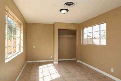 4th Bedroom2
