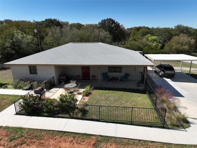 116 Circle Dr, Comanche, TX 76442 - photo 5