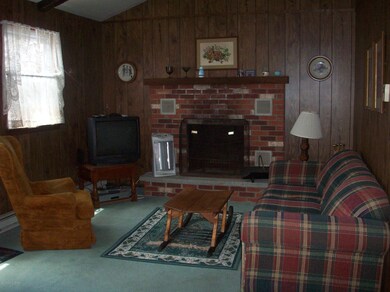 340 Birch Dr, Blakeslee, PA 18610 - photo 2