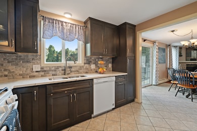 67 Adams Rd, Bloomfield, CT 06002 - photo 6