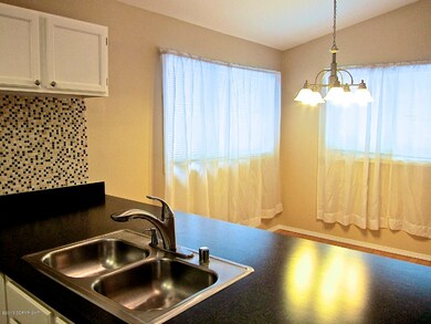 6051 Longoria Cir, Anchorage, AK 99504 - photo 6