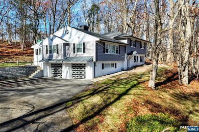 28 Overlook Rd, Saddle River, NJ 07458 - photo 4