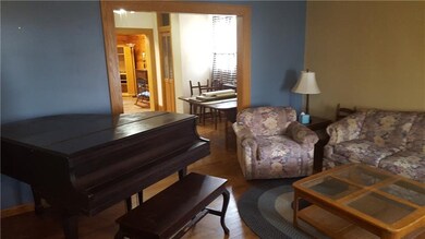 215 Emerson St, Vandergrift, PA 15690 - photo 3