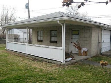 658 Holly Hill Dr, Columbus, OH 43228 - photo 4