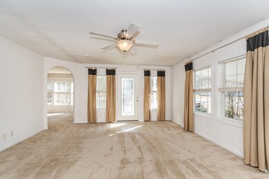 11 Winter St, Salem, NH 03079 - photo 4