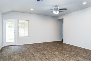 14219 W Rim Ln, Shenandoah, TX 77384 - photo 6