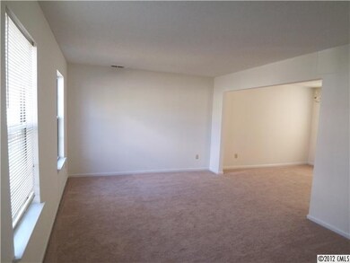 Living Room - Large open Living room space