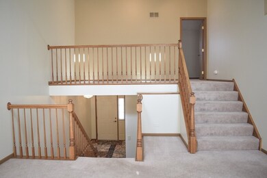 978 Viewpoint Dr, Lake In the Hills, IL 60156 - photo 3