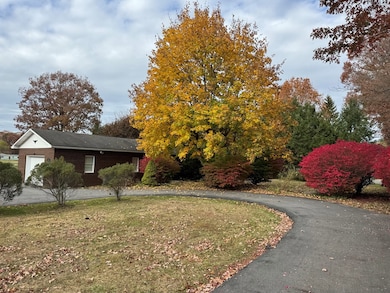 309 Hinton Rd, Shady Spring, WV 25918 - photo 6