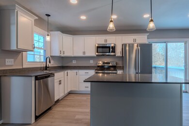 22 River St, Somersworth, NH 03878 - photo 5