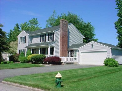 54 Glen View Dr, Cranston, RI 02920 - photo 2