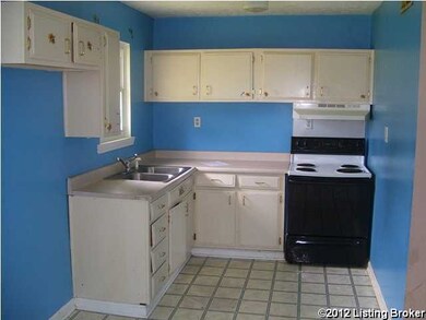 7909 Grenelle Dr, Louisville, KY 40228 - photo 3