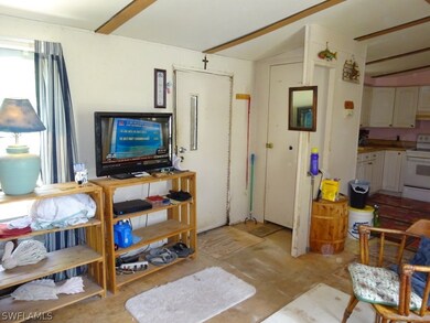 5479 Meadow Lark Ln, Bokeelia, FL 33922 - photo 5