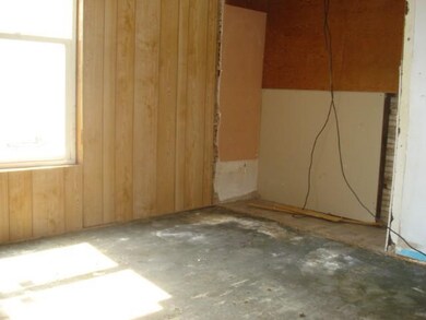 632 SW High Ave, Topeka, KS 66606 - photo 6