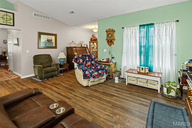 1821 Mark Dr, Sparta, IL 62286 - photo 6