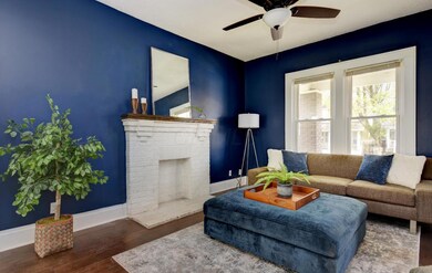 Living Room (2)
