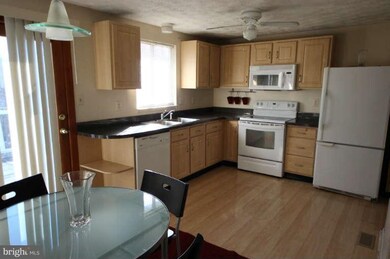 522 Fuselage Ave, Essex, MD 21221 - photo 6