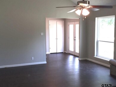 6039 6039 Whispering Ln, Tyler, TX 75707 - photo 6