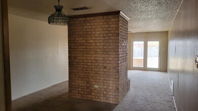 1107 80th St unit B, Lubbock, TX 79423 - photo 2