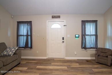 126 Savannah Dawn Ct, Mount Washington, KY 40047 - photo 4