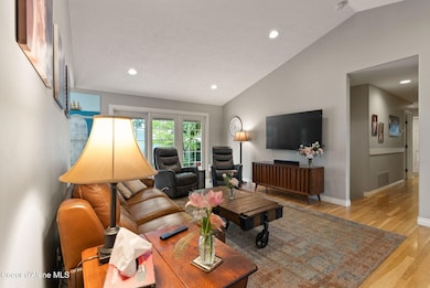 Inside-Spokane-Frazier-9