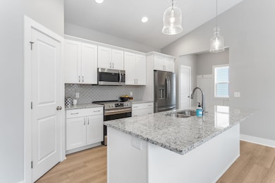 10-web-or-mls-6169 Lake Wind Ave-10