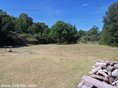 40 Island Farms Rd, Vineyard Haven, MA 02568 - photo 2