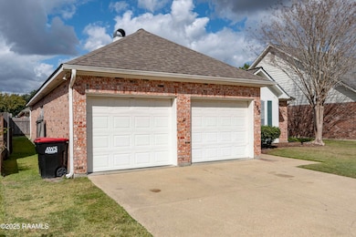 155 Kingspointe Cir, Lafayette, LA 70508 - photo 3