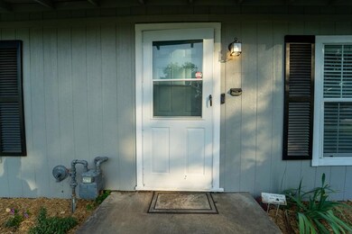 605 Euclid St, Cleburne, TX 76033 - photo 5