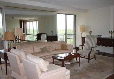 The Devon Condo unit 804, Wilmington, DE 19806 - photo 2