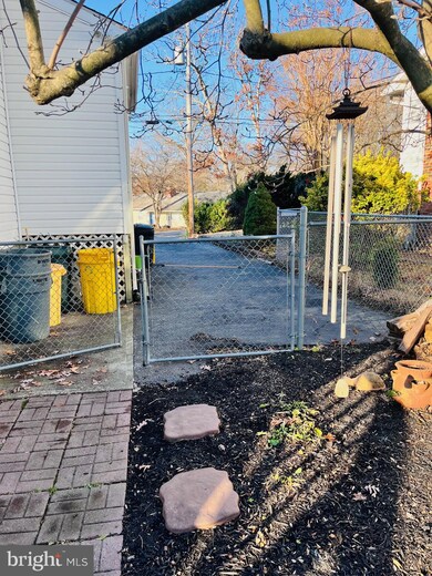 333 Edgemere Dr, Annapolis, MD 21403 - photo 4