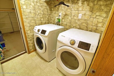 10219 Hornbeam Blvd, Louisville, KY 40228 - photo 6