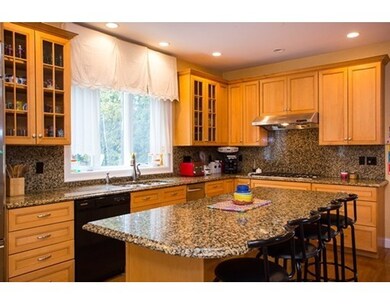 21 Dorcar Rd, Chestnut Hill, MA 02467 - photo 3