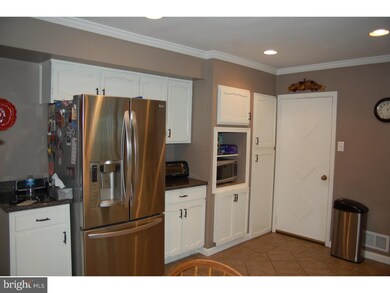 79 Knollwood Dr, Cherry Hill, NJ 08002 - photo 5