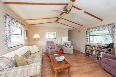 5401 Antigua Dr, Zephyrhills, FL 33541 - photo 4