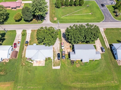 1011 Cumberland St unit 1013, Decherd, TN 37324 - photo 6