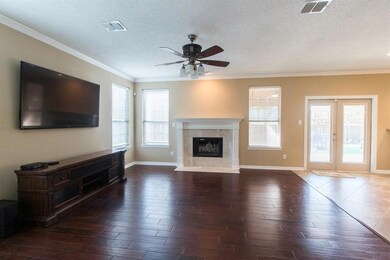 457 Shade Tree Ct, Hurst, TX 76054 - photo 5