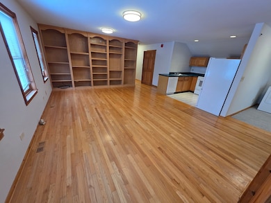 236 Robert Parker Coffin Rd unit 236, Long Grove, IL 60047 - photo 3