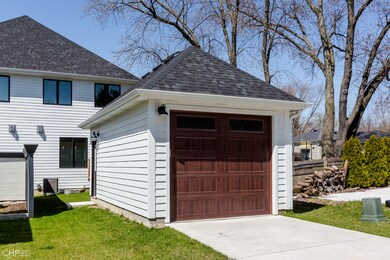 942 N Loomis St, Naperville, IL 60563 - photo 5