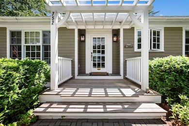 752 Pleasant St, New London, NH 03257 - photo 4