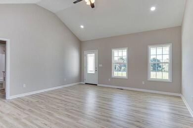 116 Ewell St, Manchester, TN 37355 - photo 4