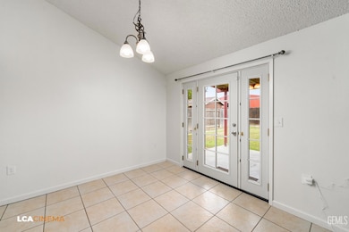 3313 Scottsbluff St, Bakersfield, CA 93312 - photo 7