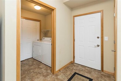 entry & laudry room