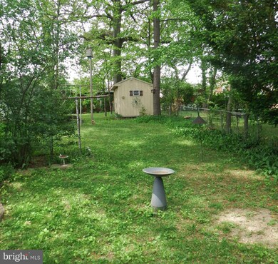 8602 Oakleigh Rd, Parkville, MD 21234 - photo 3