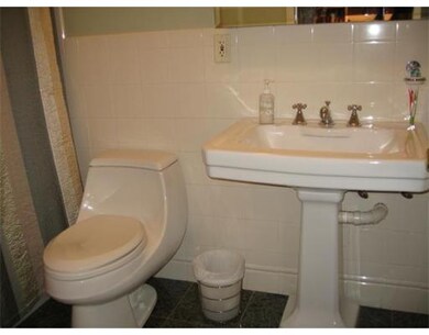 80 Commercial St unit 3, Boston, MA 02109 - photo 4