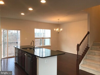 9303 Dawkins Crest Cir, Bristow, VA 20136 - photo 6